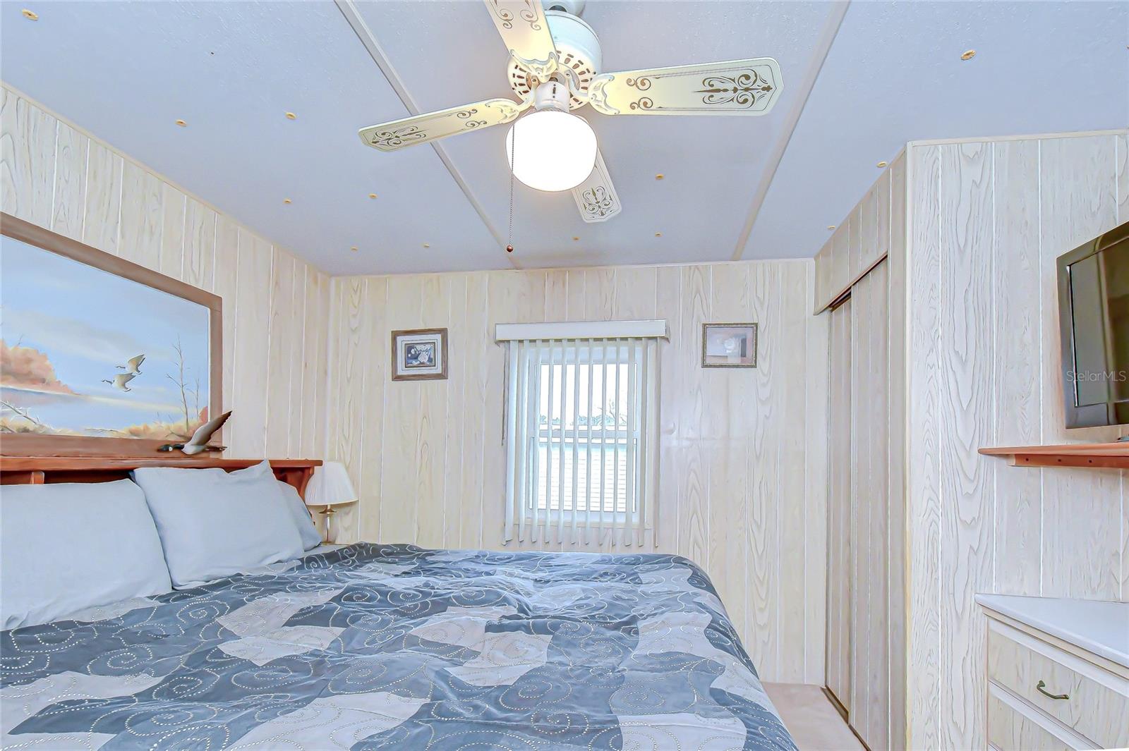 Image 26 of 39 For 39524 Dundee Road