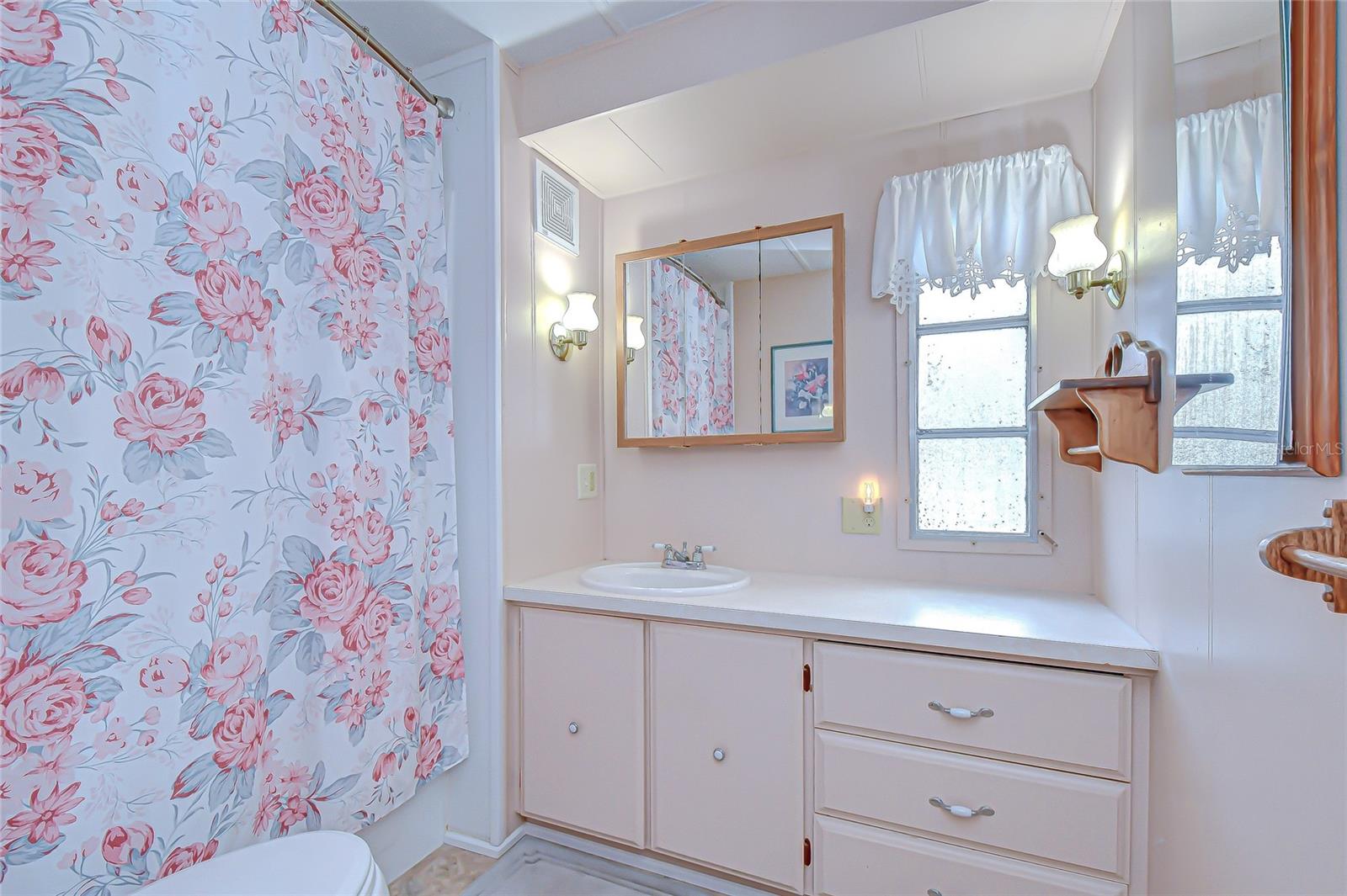 Image 27 of 39 For 39524 Dundee Road