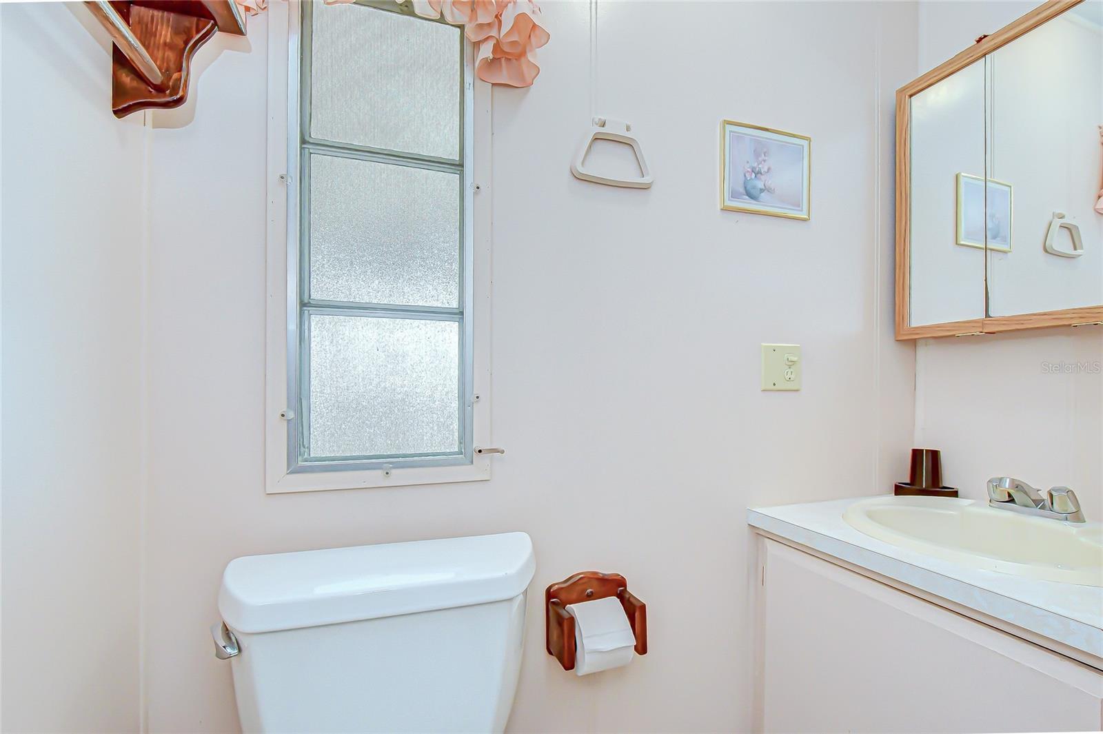 Image 31 of 39 For 39524 Dundee Road