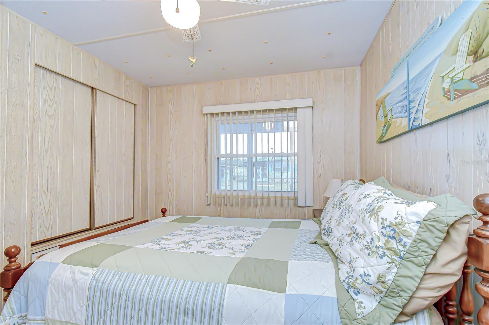 Image 32 of 39 For 39524 Dundee Road