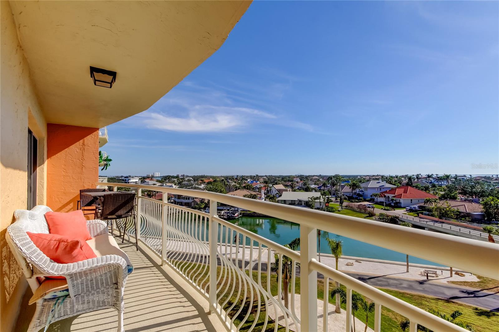 Image 19 of 24 For 4900 Brittany Drive S 608