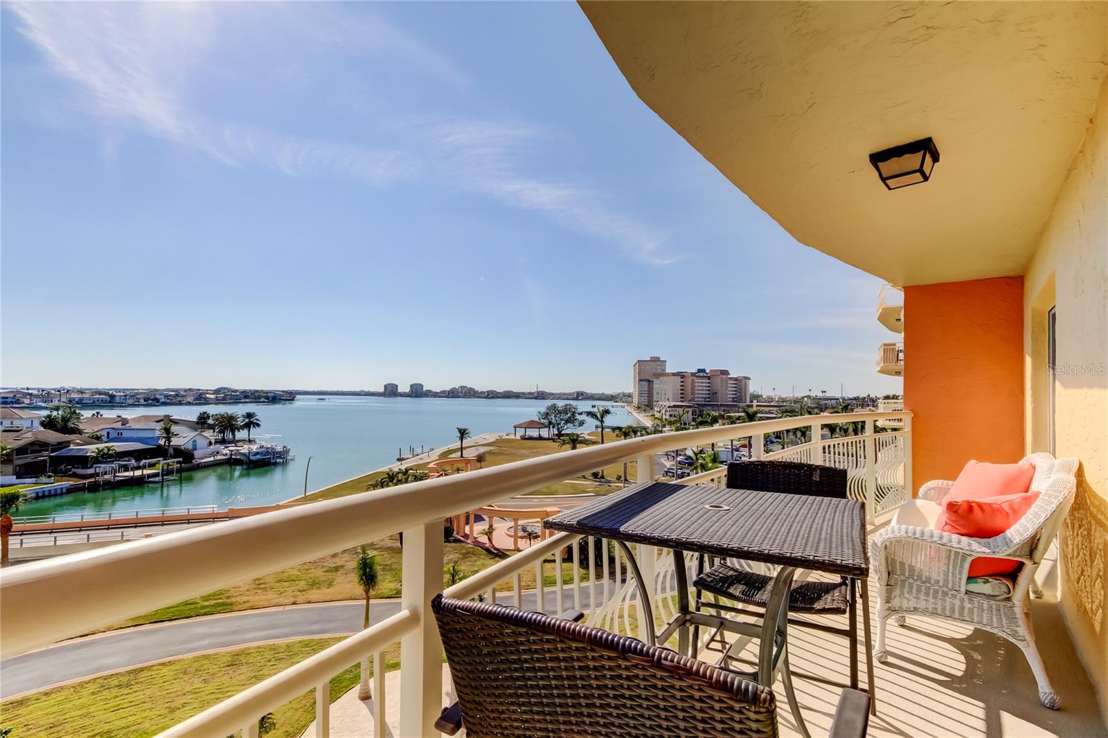 Image 3 of 24 For 4900 Brittany Drive S 608