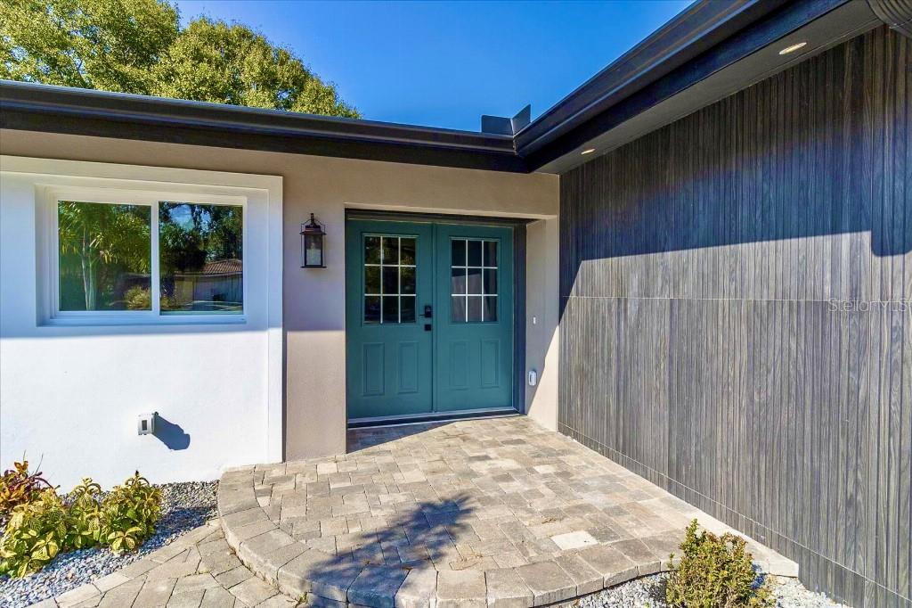 Image 26 of 33 For 13495 Oval Drive E