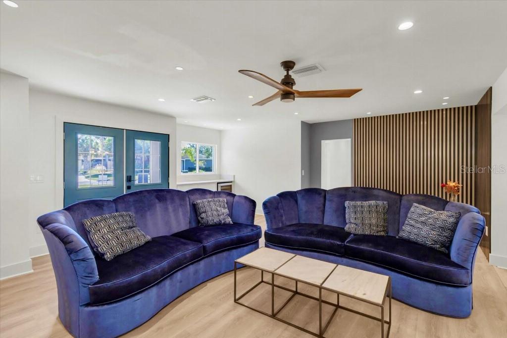 Image 6 of 33 For 13495 Oval Drive E