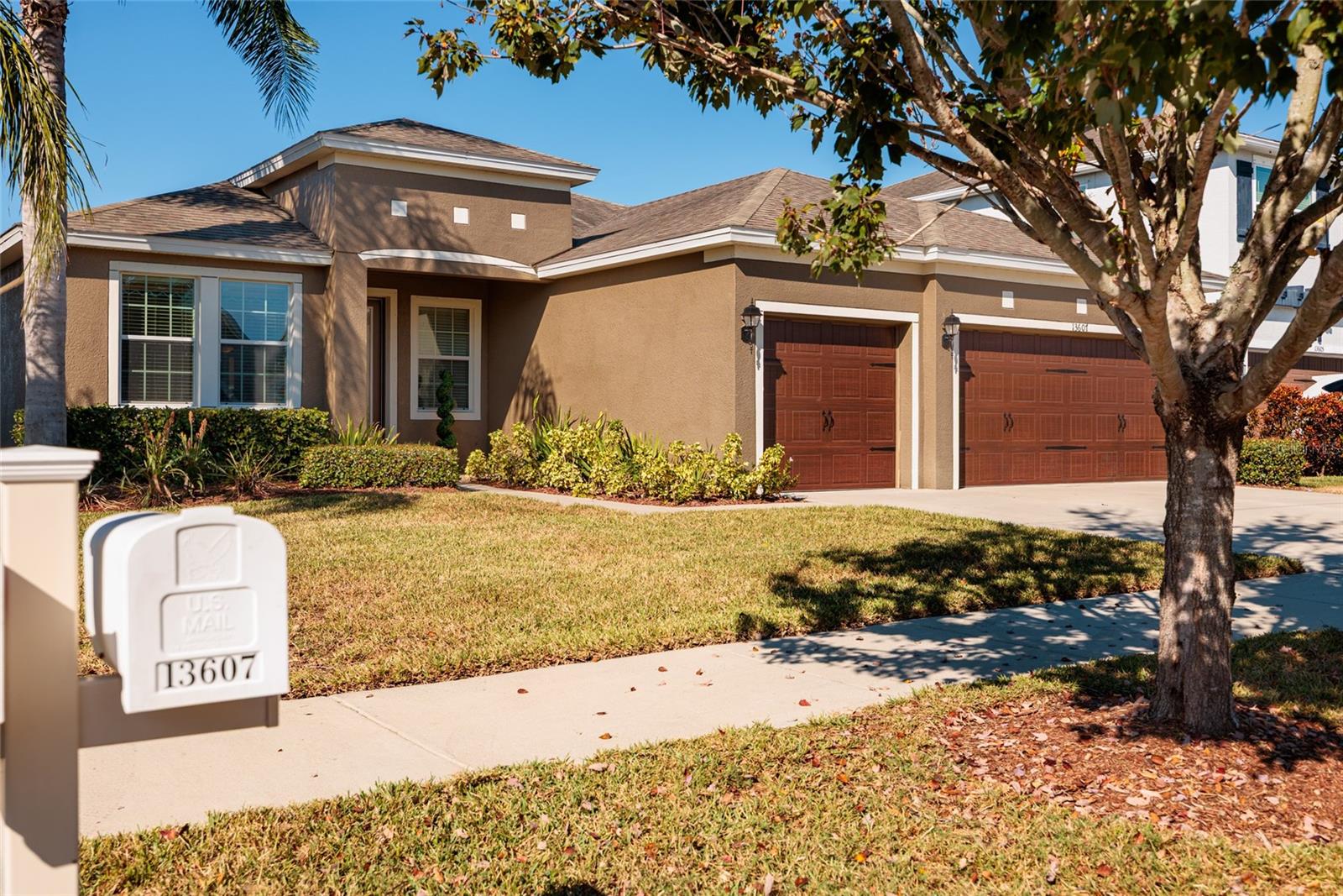 Image 13 of 45 For 13607 Artesa Bell Drive