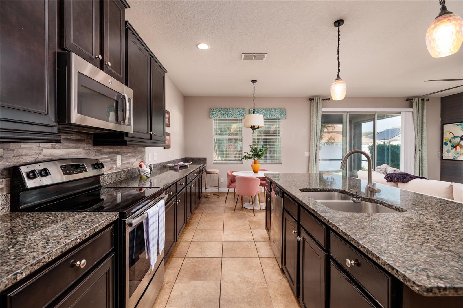 Image 19 of 45 For 13607 Artesa Bell Drive