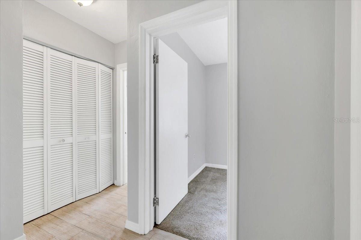 Image 16 of 31 For 307 Carleton Street