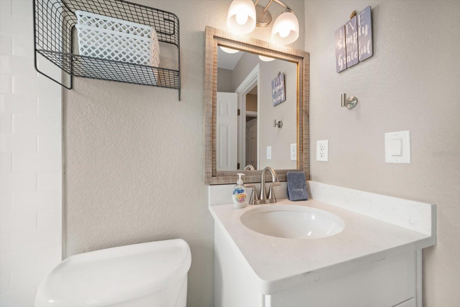 Image 14 of 37 For 16 Paradise Lane 101