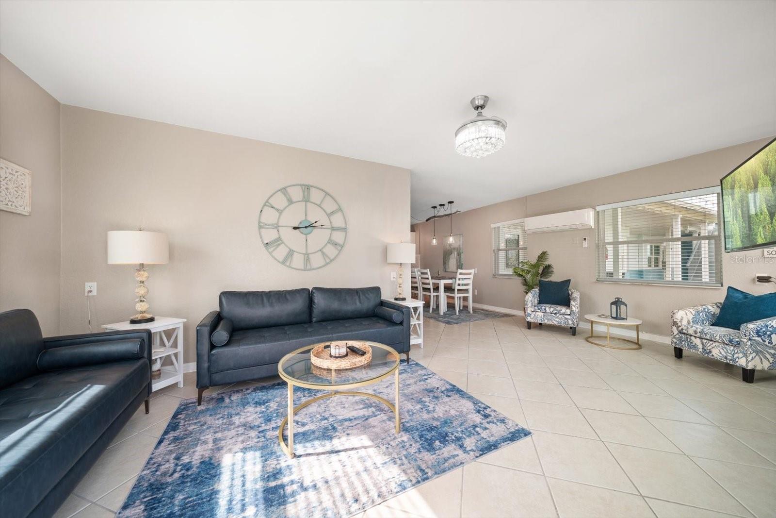 Image 2 of 37 For 16 Paradise Lane 101