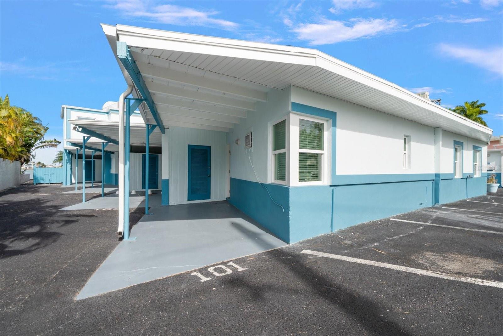 Image 23 of 37 For 16 Paradise Lane 101