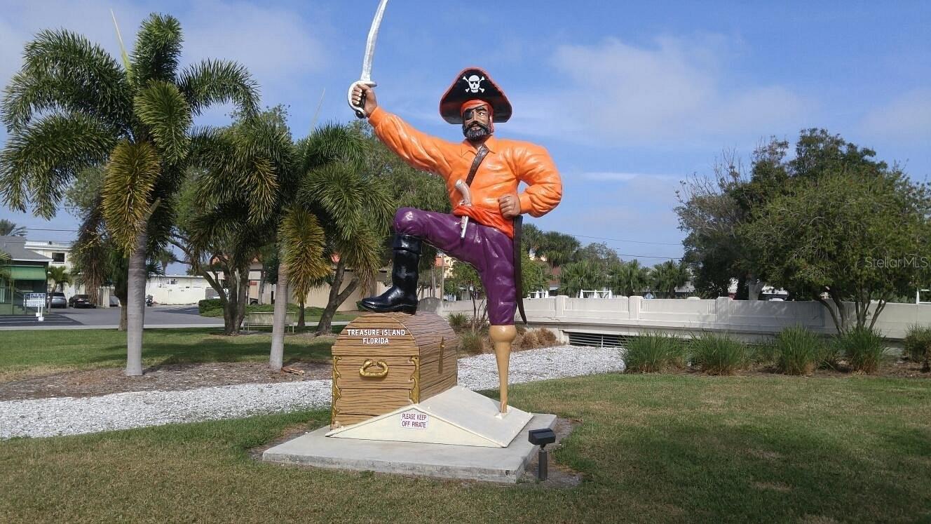 Image 34 of 37 For 16 Paradise Lane 101