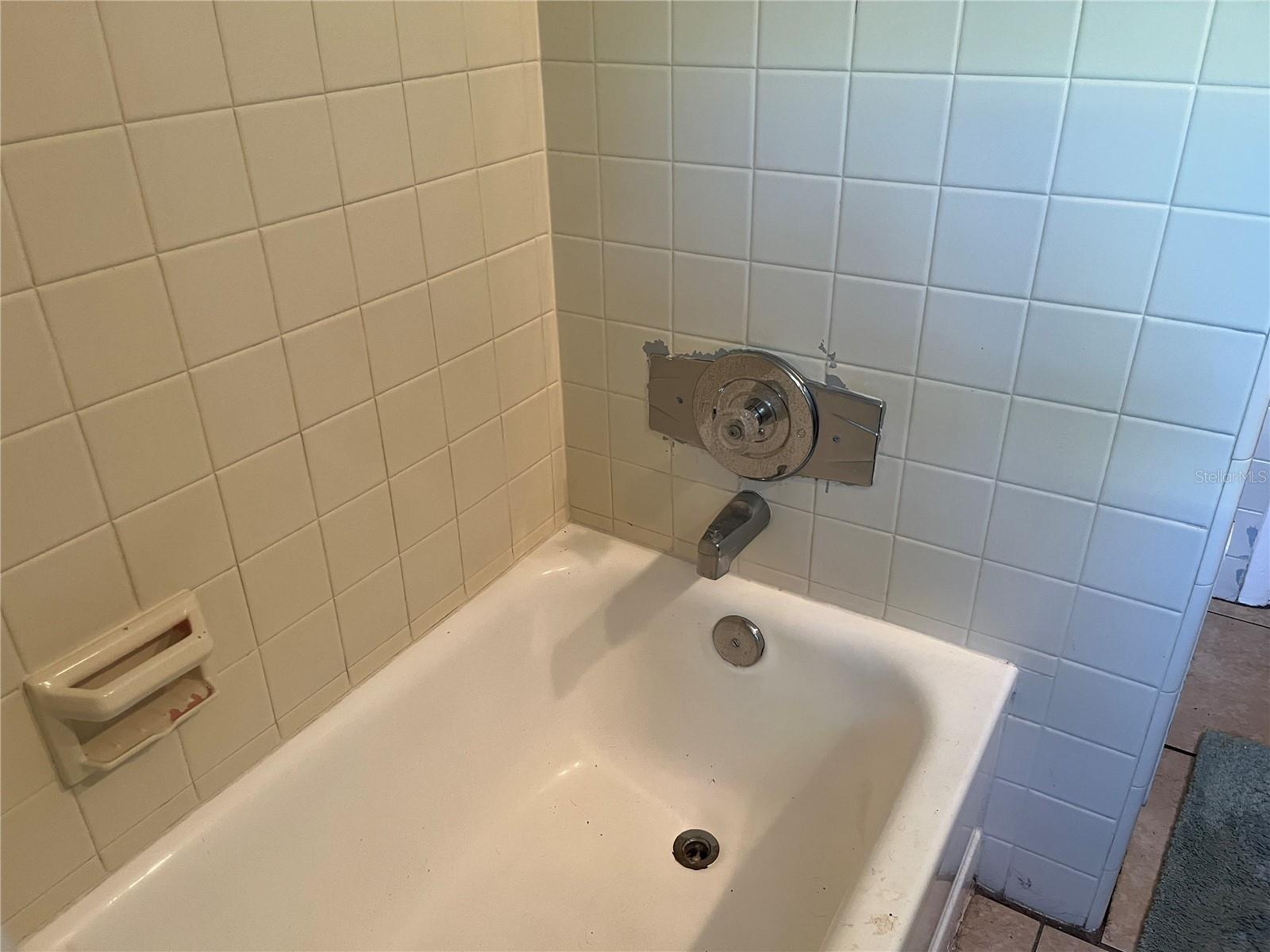 Image 28 of 43 For 1637 San Roy Drive