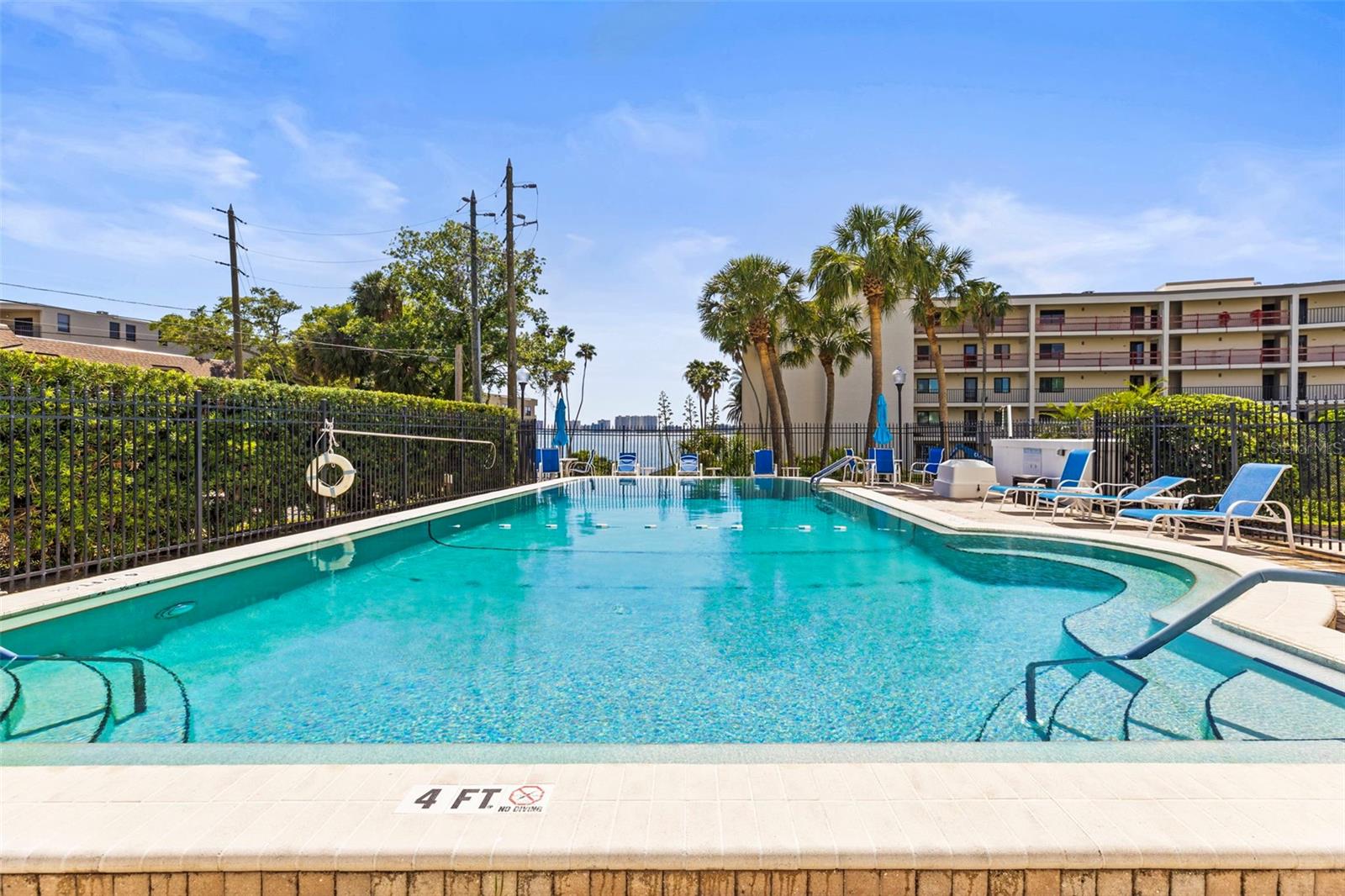 Image 27 of 36 For 30 Turner Street 408