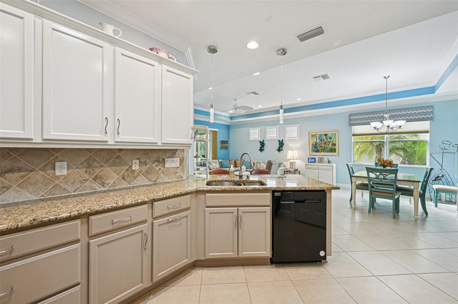 Image 16 of 74 For 2336 Oakley Green Drive