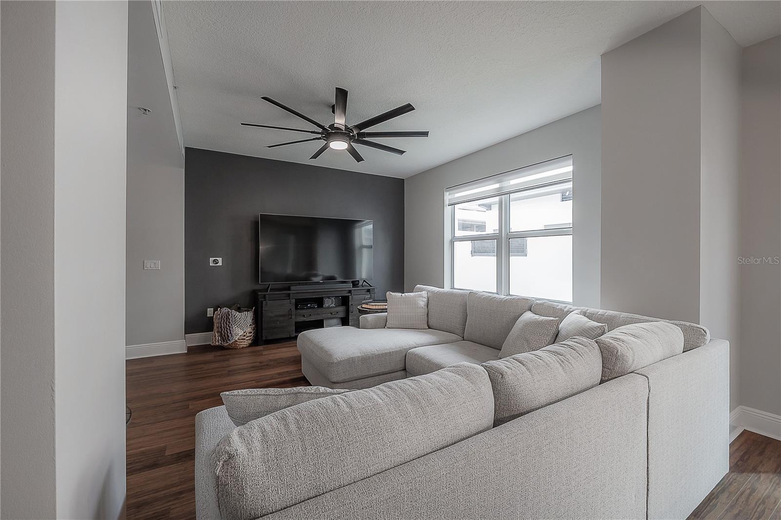 Image 18 of 68 For 1238 Kennedy Boulevard 402