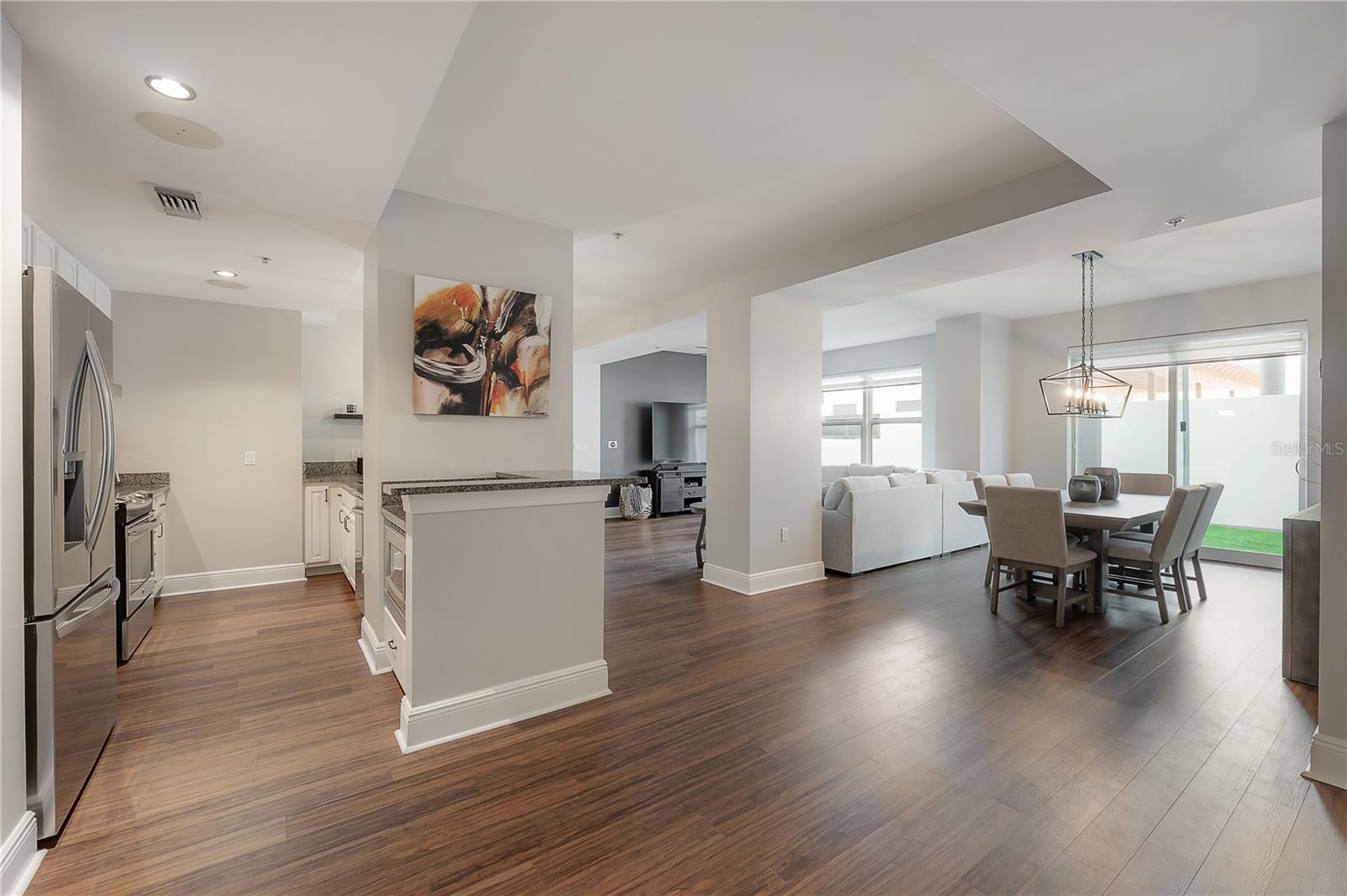 Image 6 of 68 For 1238 Kennedy Boulevard 402