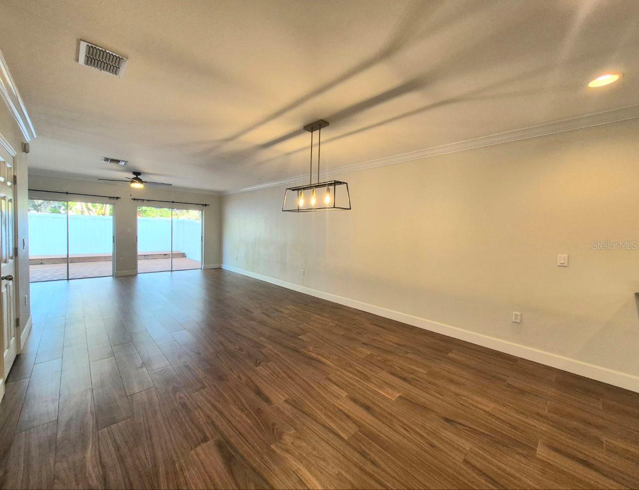 Image 11 of 41 For 2513 Kansas Avenue B