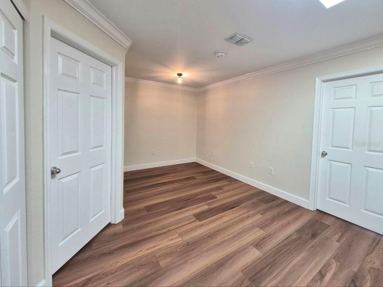 Image 19 of 41 For 2513 Kansas Avenue B