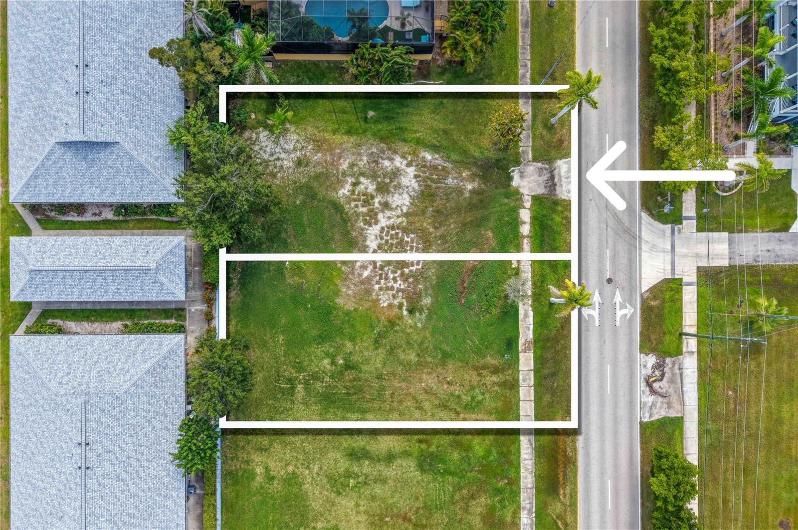 Image 4 of 6 For 821 Marion Avenue