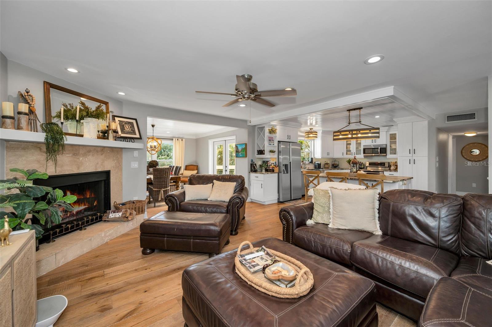 Image 11 of 87 For 110 Carlyle Circle