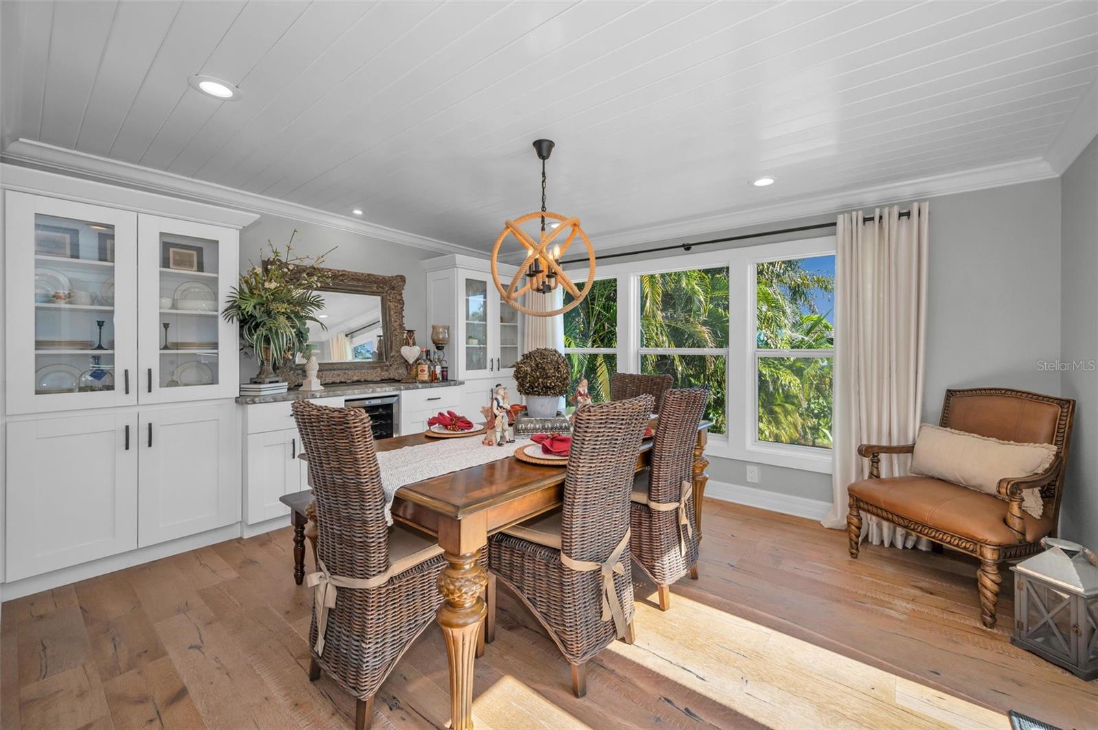 Image 23 of 87 For 110 Carlyle Circle