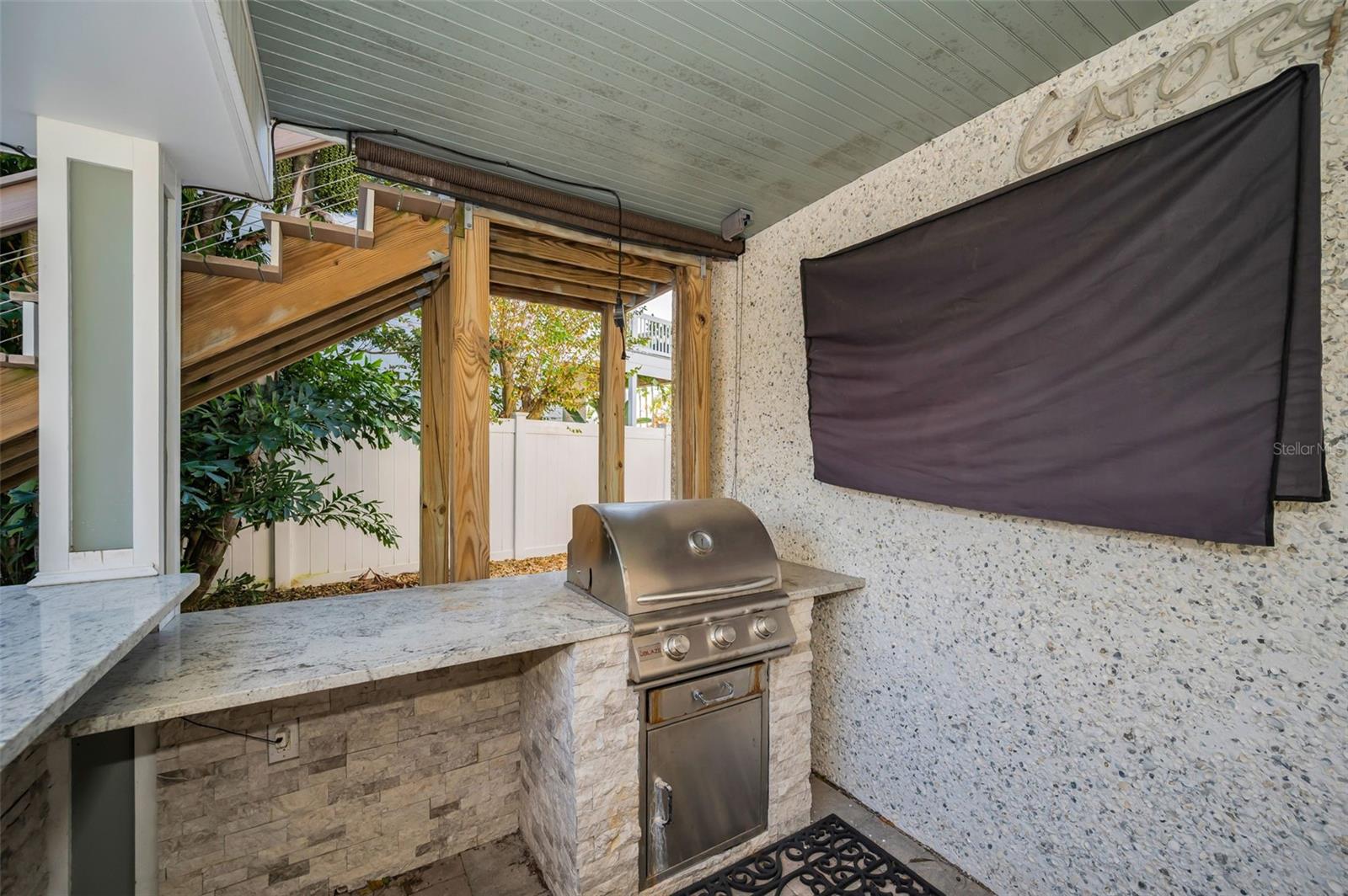 Image 48 of 87 For 110 Carlyle Circle