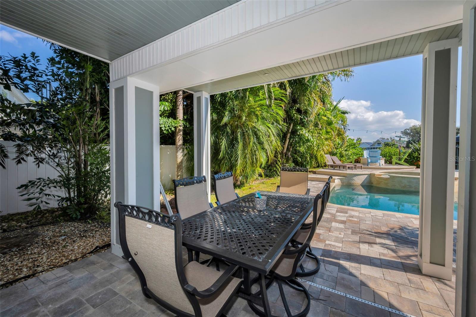 Image 51 of 87 For 110 Carlyle Circle