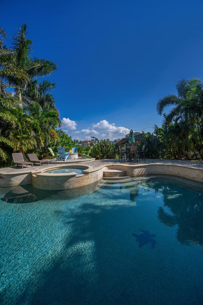 Image 55 of 87 For 110 Carlyle Circle