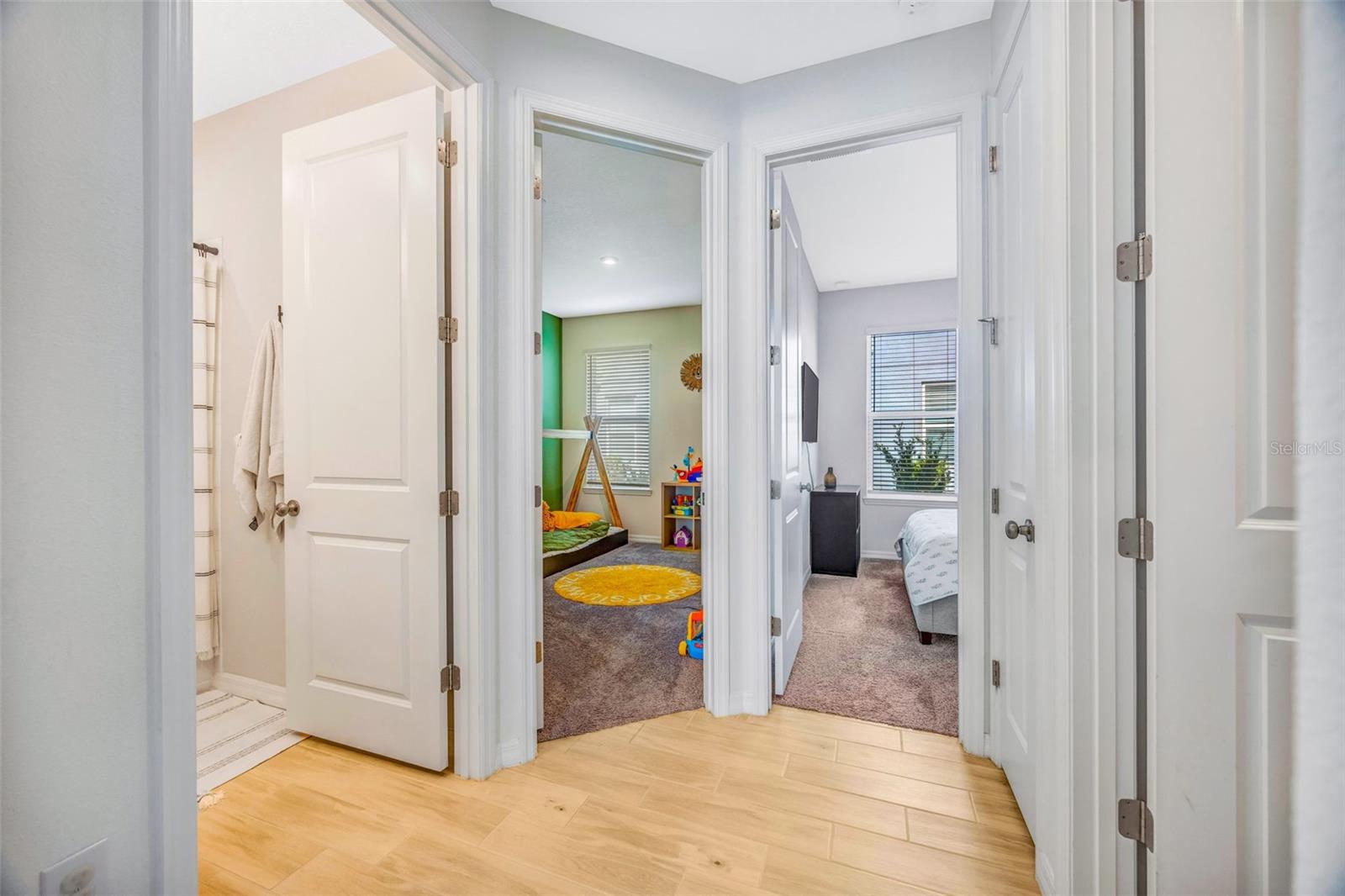 Image 20 of 58 For 33995 Astoria Circle