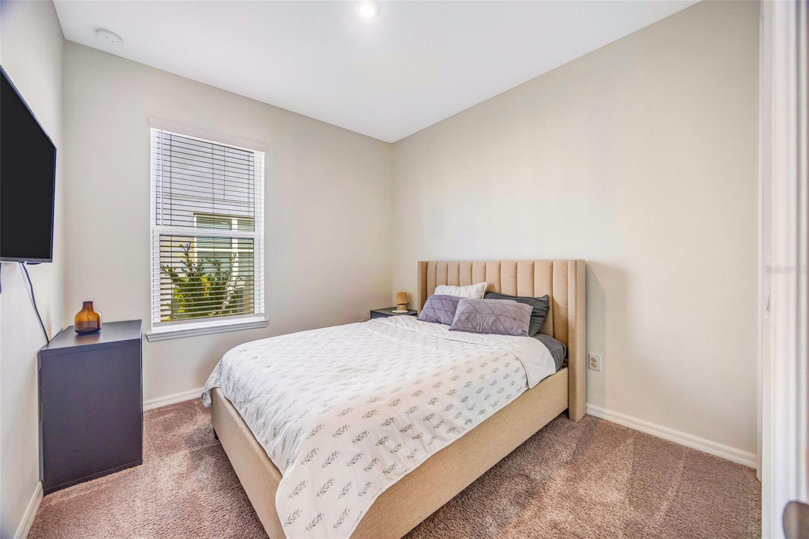 Image 25 of 58 For 33995 Astoria Circle