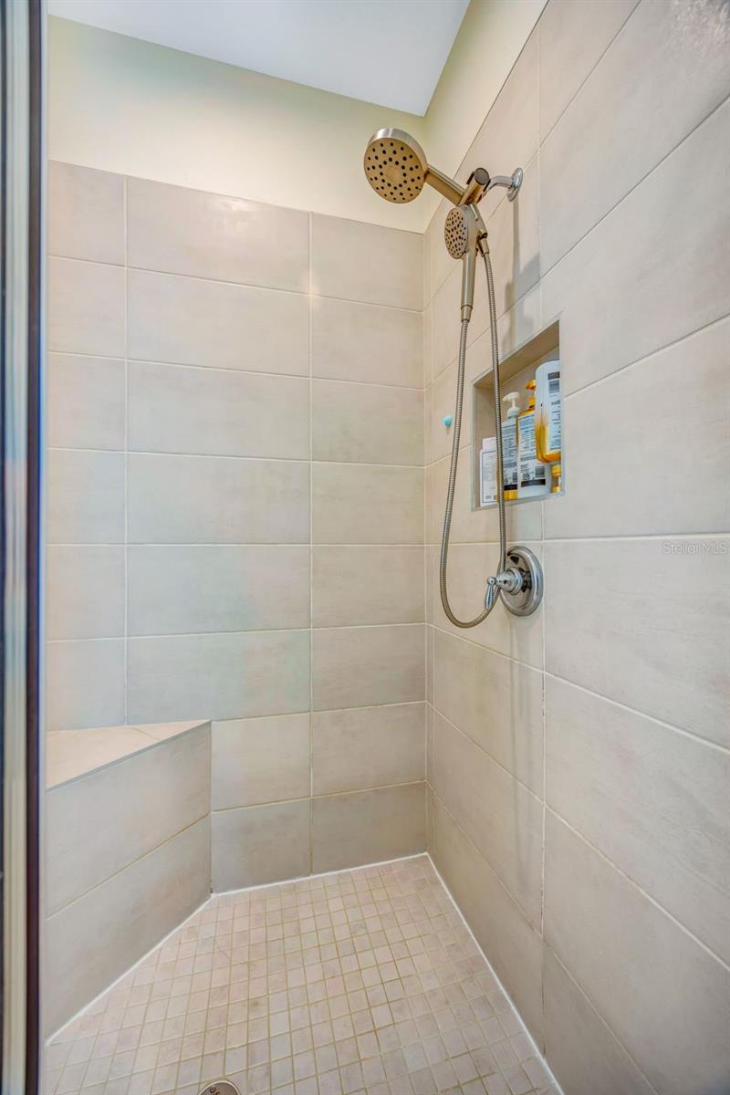 Image 35 of 58 For 33995 Astoria Circle