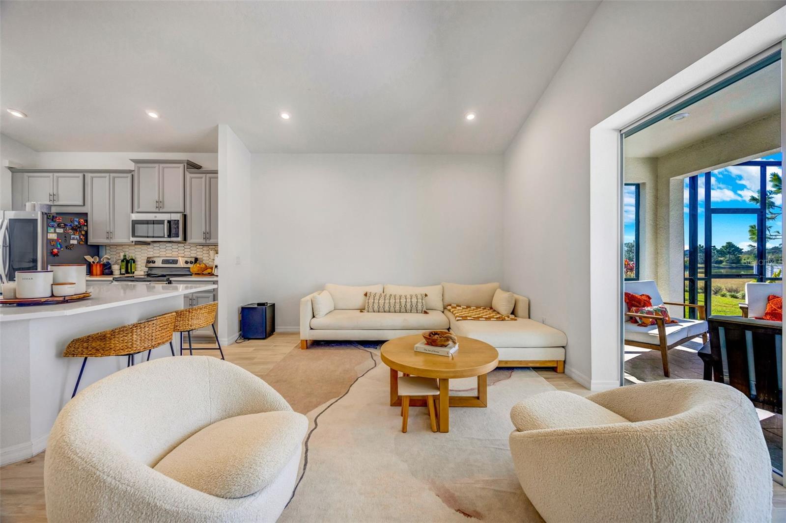 Image 40 of 58 For 33995 Astoria Circle