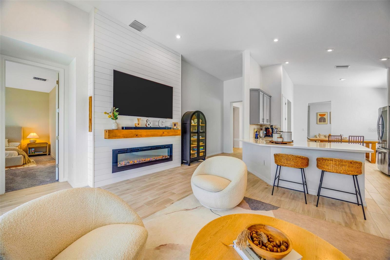 Image 41 of 58 For 33995 Astoria Circle