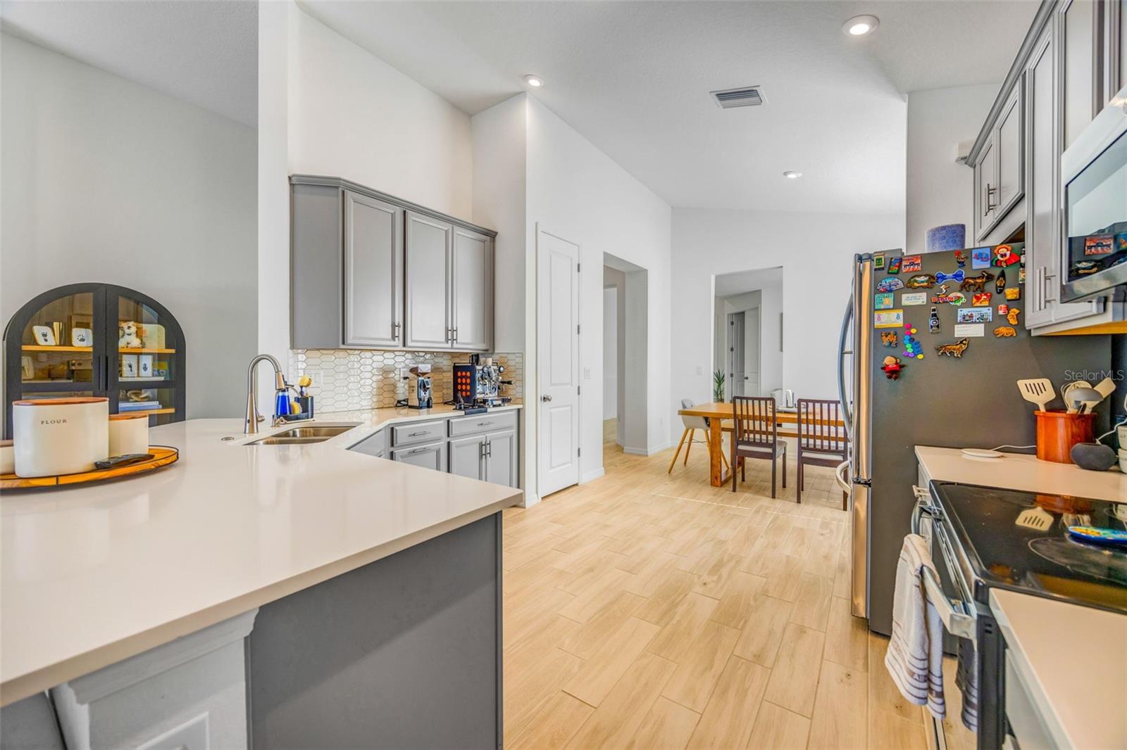 Image 7 of 58 For 33995 Astoria Circle