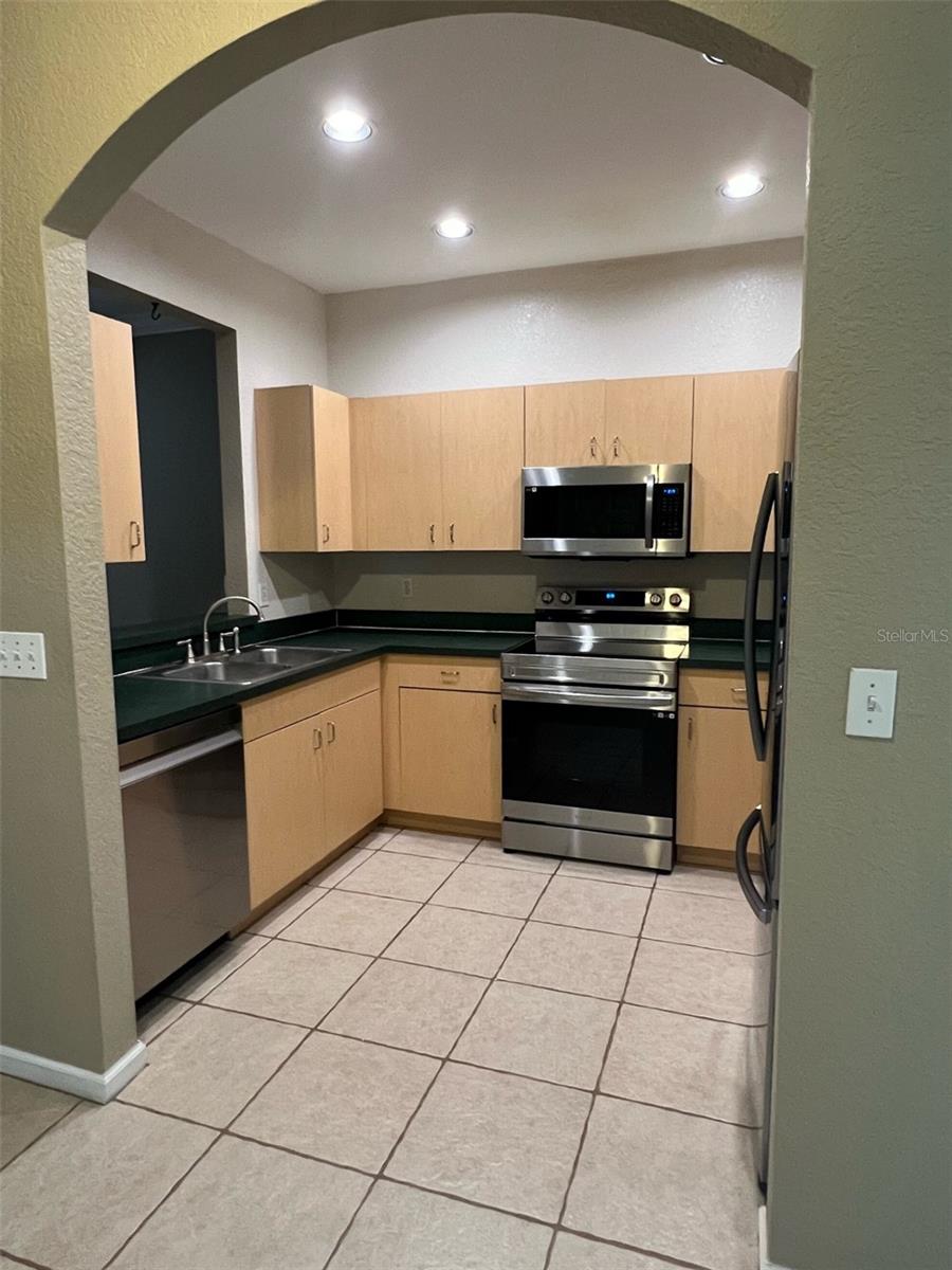 Image 6 of 22 For 16304 Parkstone Palms Court