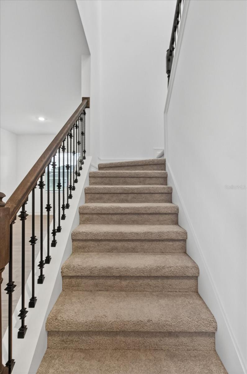 Image 18 of 51 For 6925 116th Court Main Home