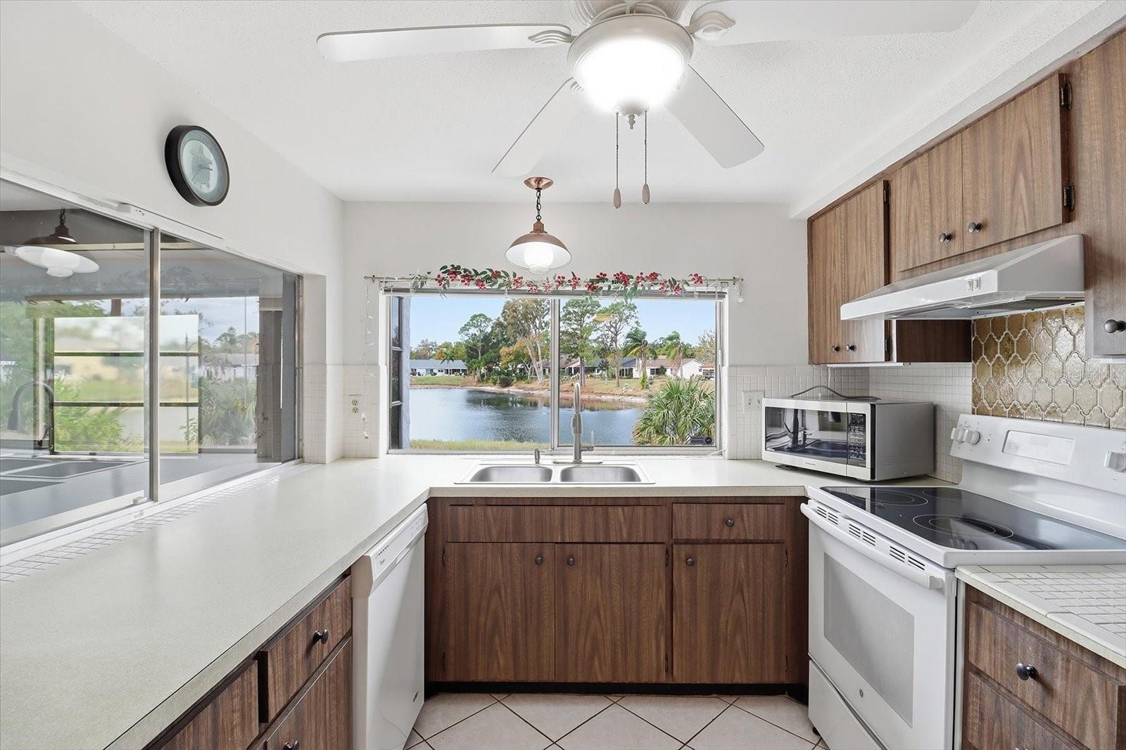 Image 12 of 46 For 12303 Fieldstone Lane