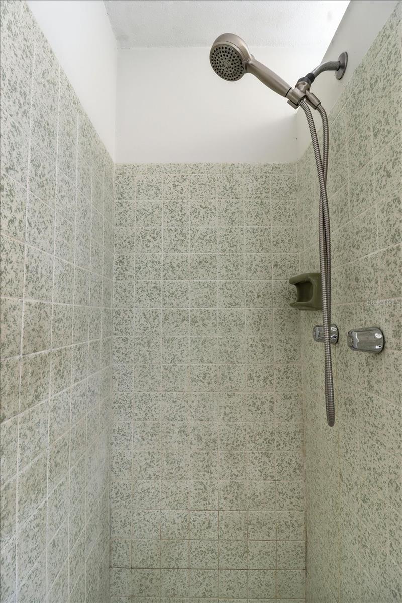 Image 20 of 46 For 12303 Fieldstone Lane