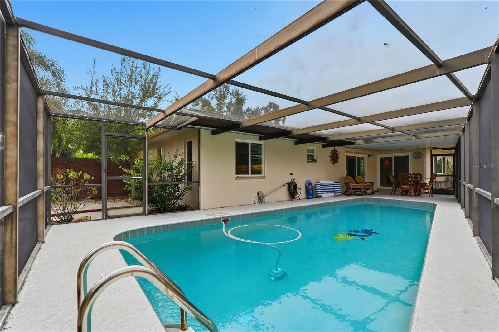 Image 24 of 29 For 2370 Robyn Court