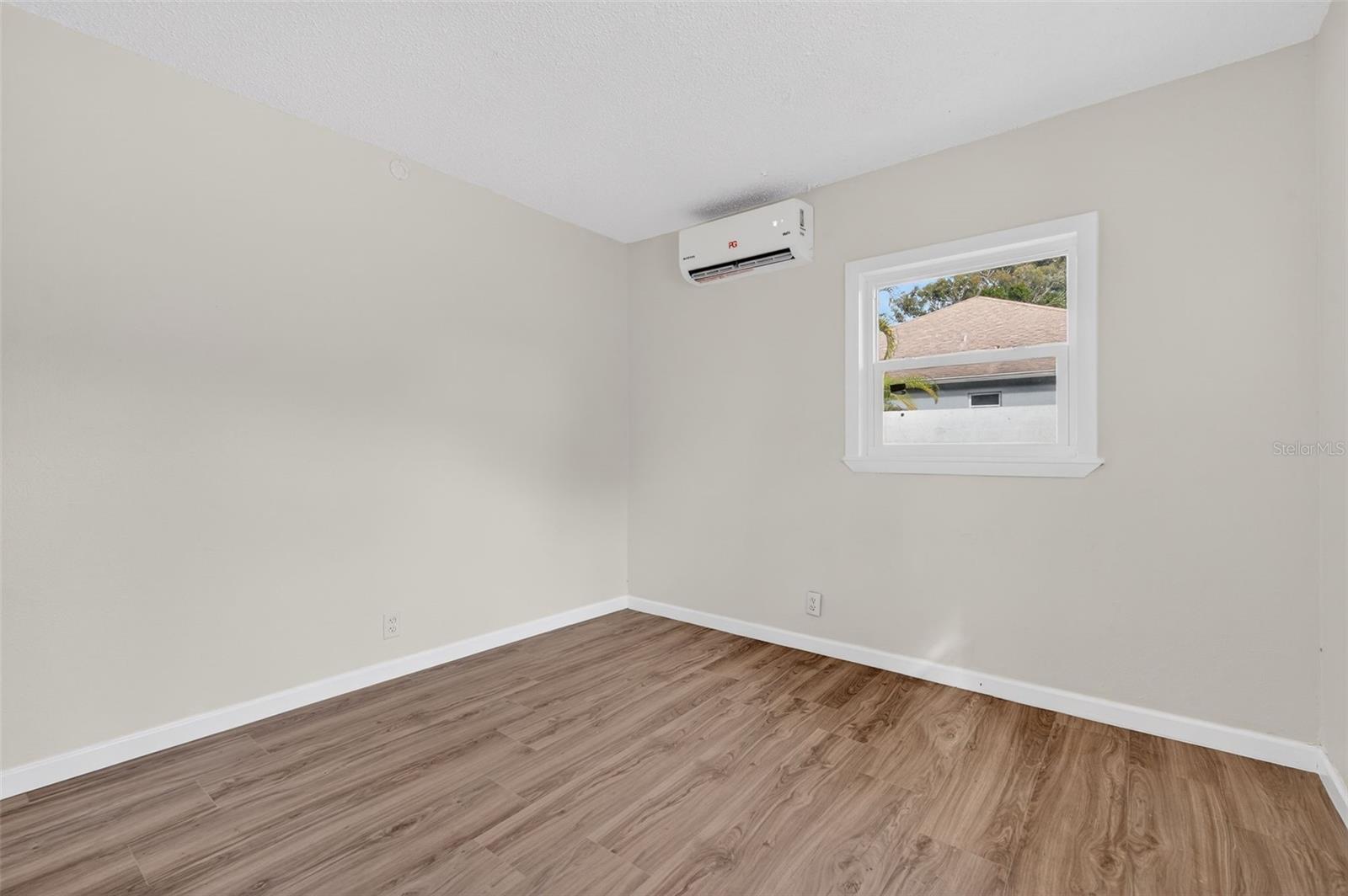 Image 15 of 60 For 5136 68th Street N C