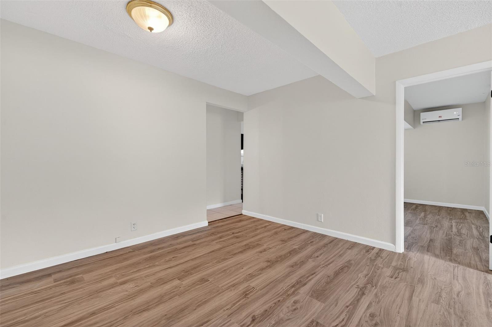 Image 9 of 60 For 5136 68th Street N C