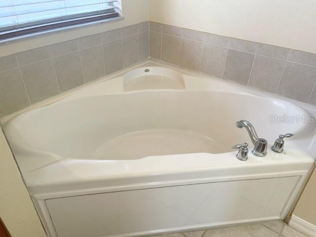 Image 34 of 63 For 9114 Oak Pride Court