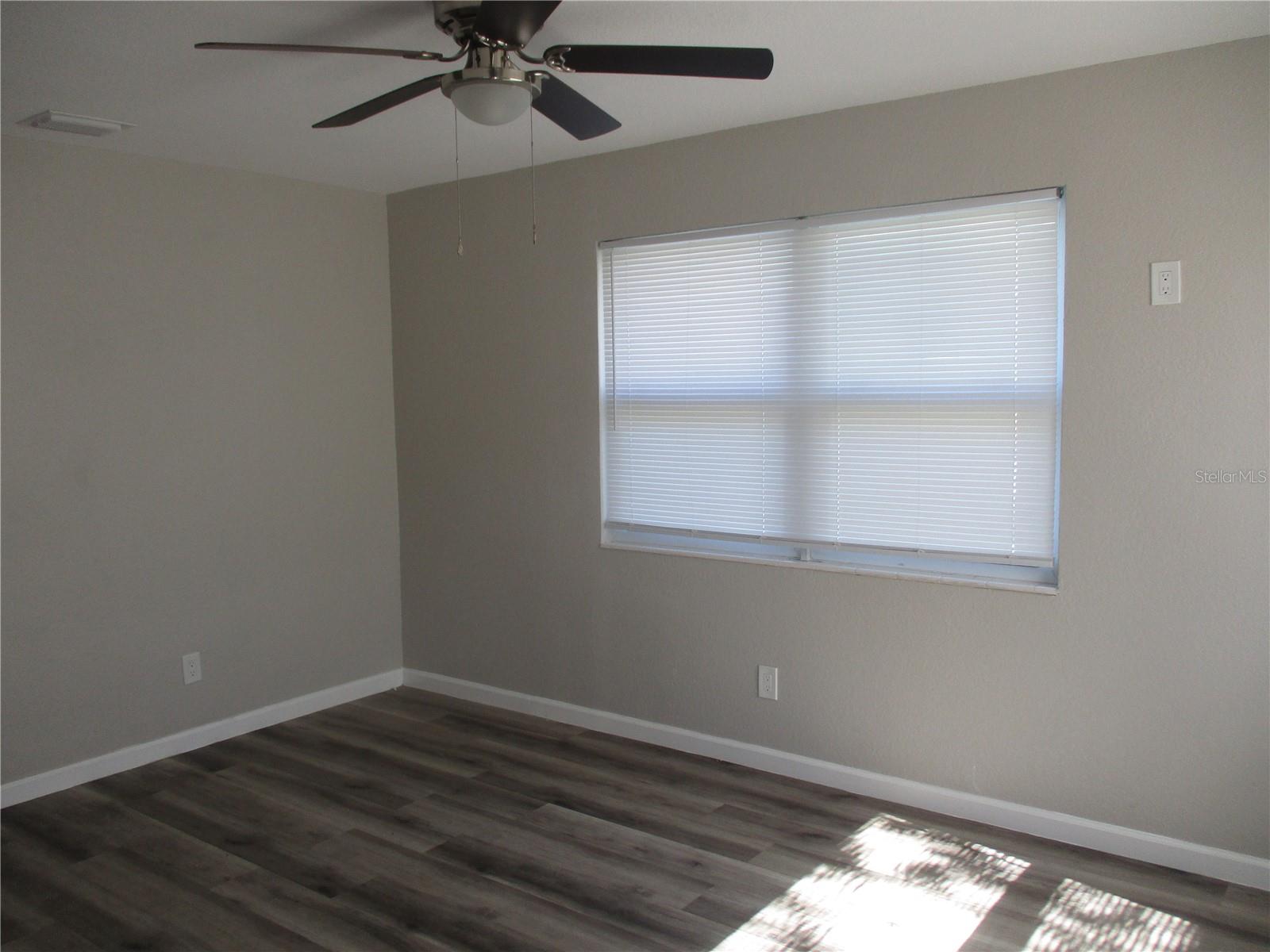 Image 4 of 15 For 4437 10th Avenue S