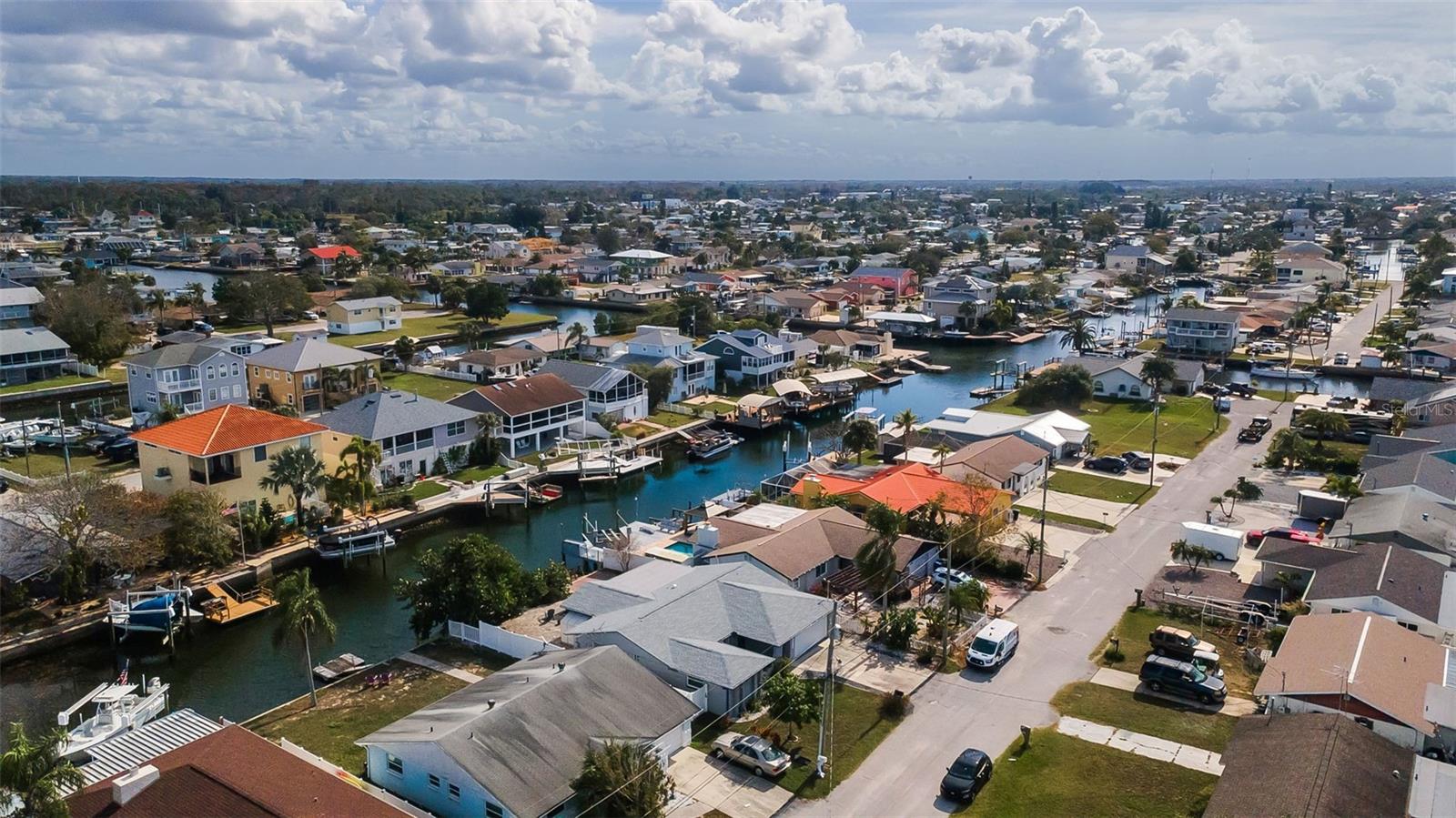 Image 10 of 91 For 13926 Darlene Avenue