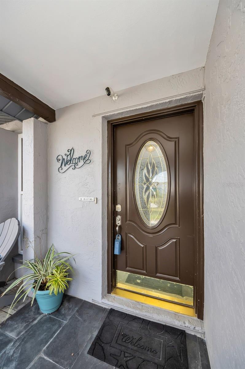 Image 19 of 91 For 13926 Darlene Avenue