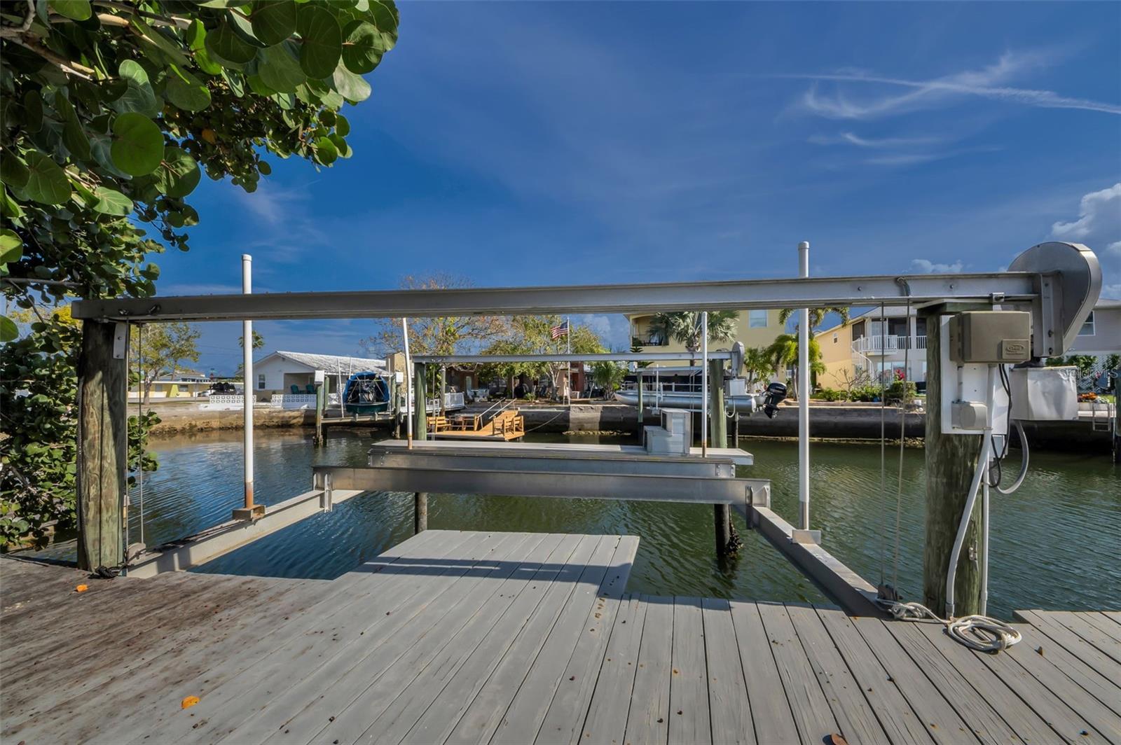 Image 57 of 91 For 13926 Darlene Avenue