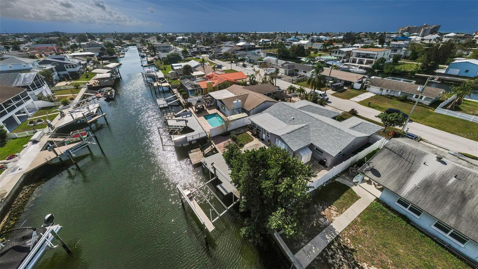 Image 6 of 91 For 13926 Darlene Avenue