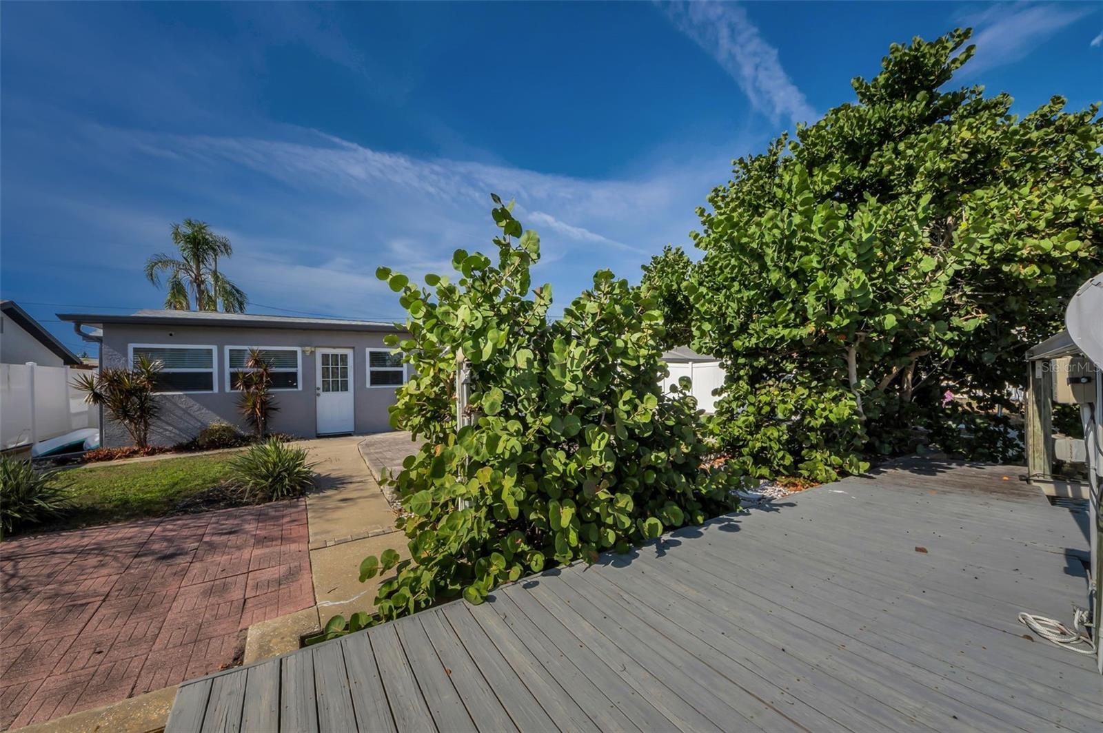 Image 60 of 91 For 13926 Darlene Avenue