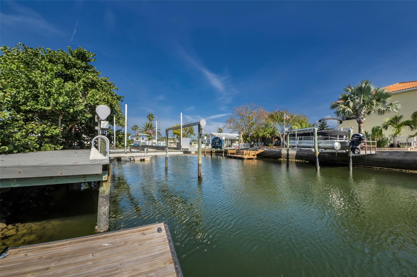 Image 61 of 91 For 13926 Darlene Avenue