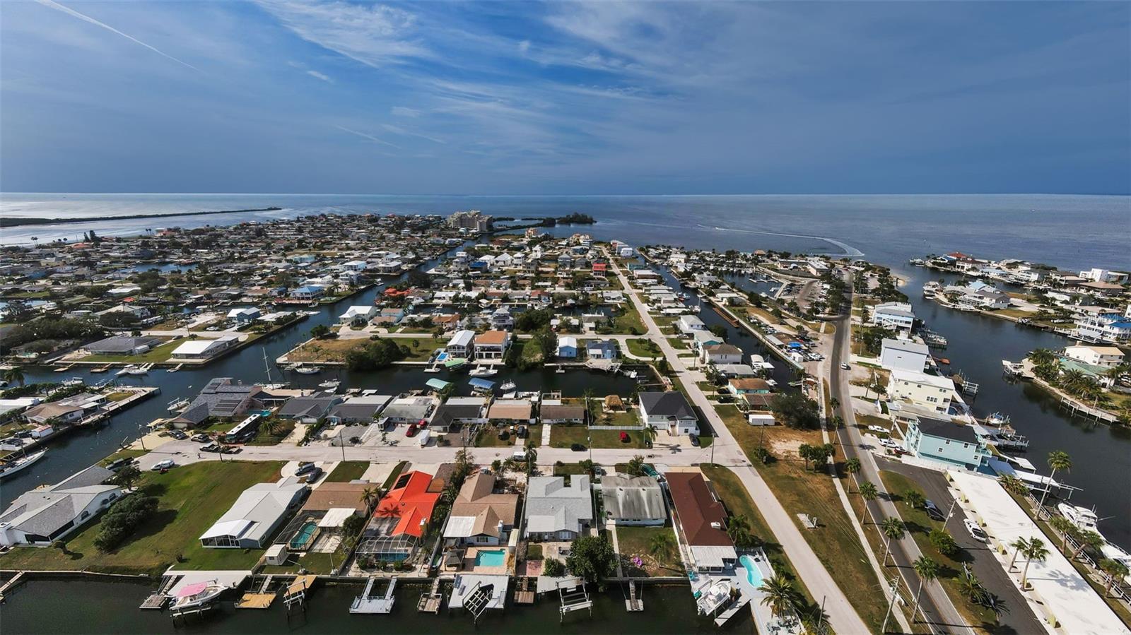 Image 62 of 91 For 13926 Darlene Avenue